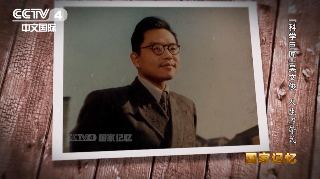 DƬ